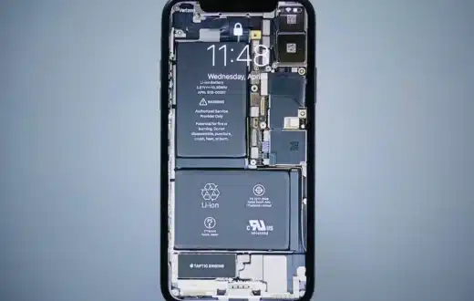 Ilustrasi tips dan panduan hemat baterai iPhone agar awet seharian