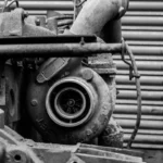 Turbocharger mobil mesin diesel yang dirawat dengan baik