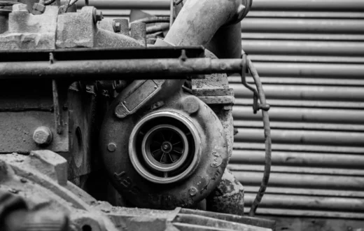Turbocharger mobil mesin diesel yang dirawat dengan baik