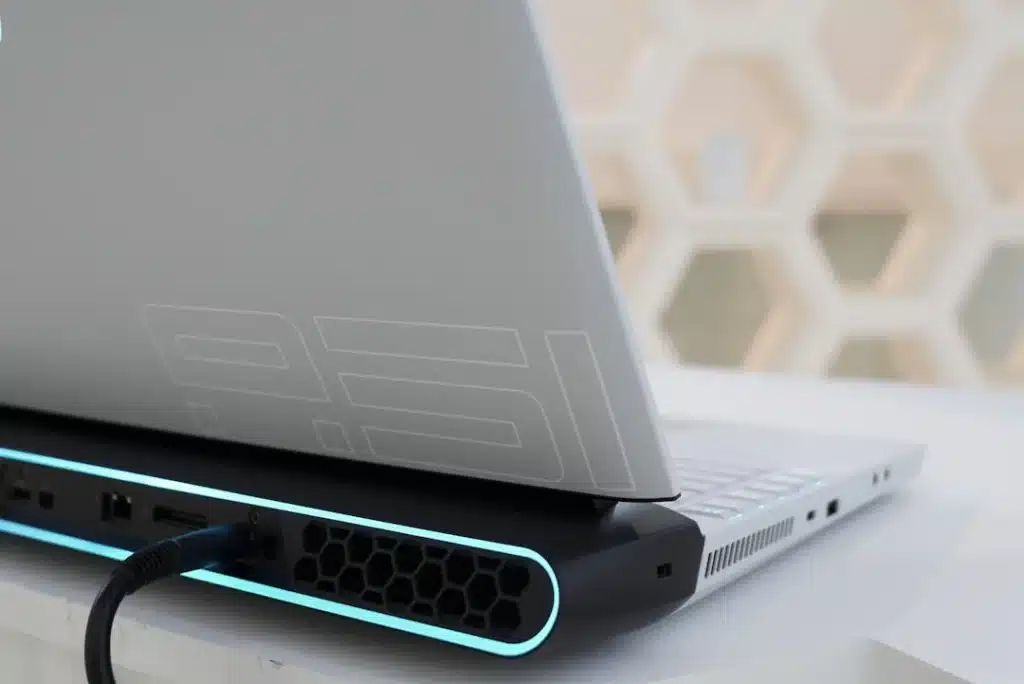 Panduan praktis mengatasi laptop overheat saat rendering video
